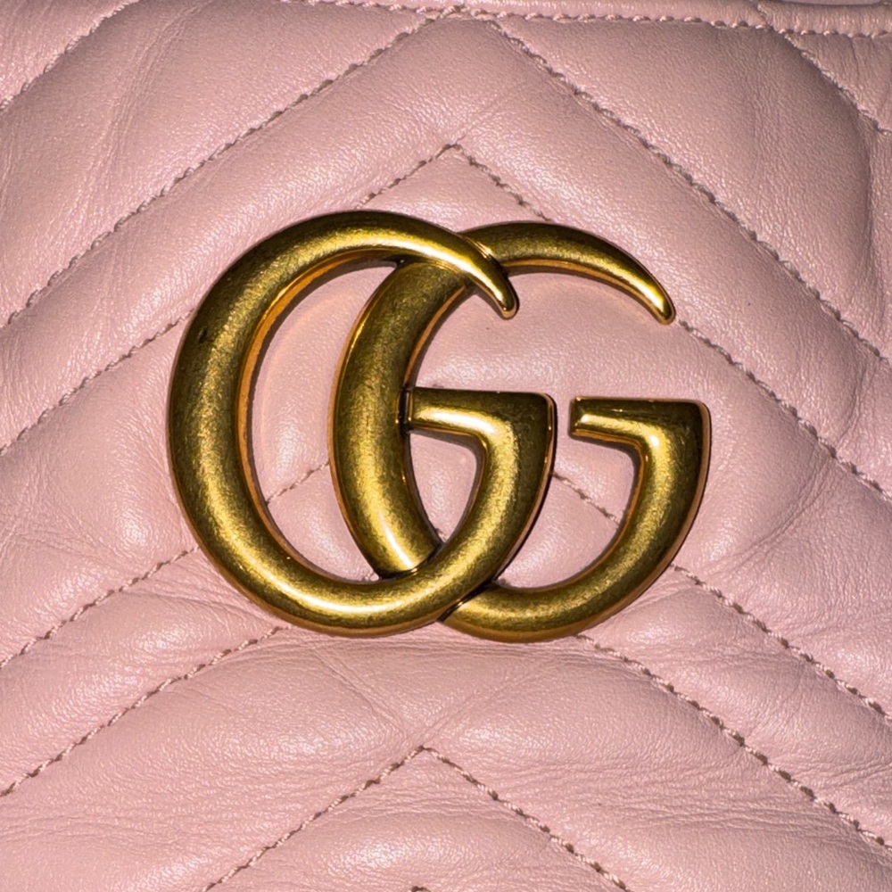 Gucci GG Marmont Pink Chevron Leather Shoulder Bag Medium Chain - Picture 2 of 7